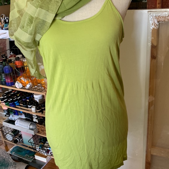 Luscious Lime Top - Picture 5 of 8